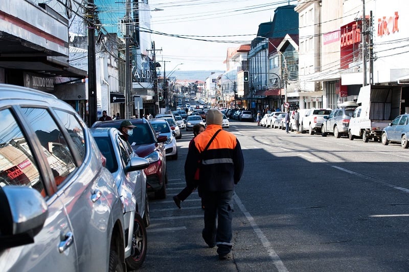 Municipio suspenderá transitoriamente el cobro de parquímetros en calles céntricas de Valdivia