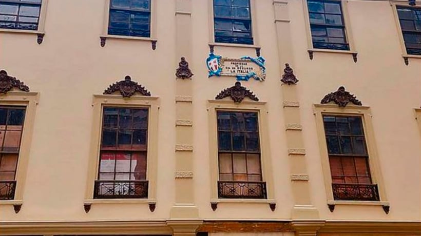 Valparaíso: en un mes reabriría el histórico edificio que albergó al Bar Inglés