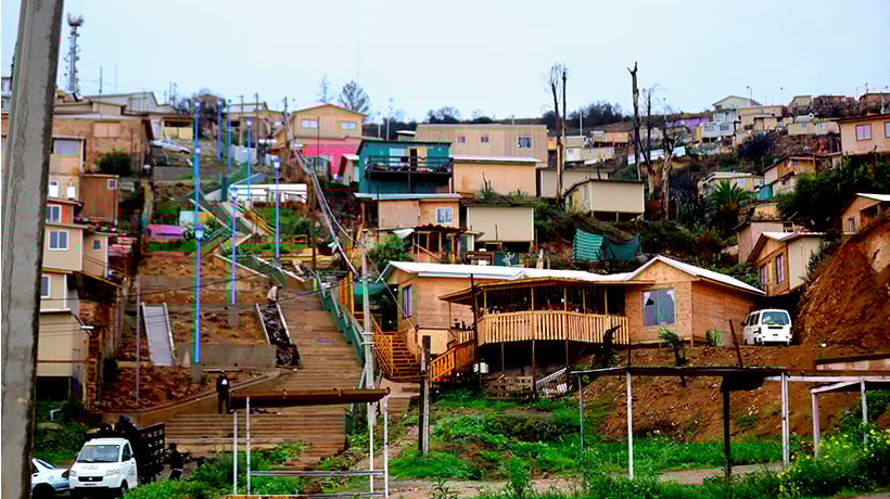 Damnificados del 2F acusan que casas de emergencia no resisten el invierno