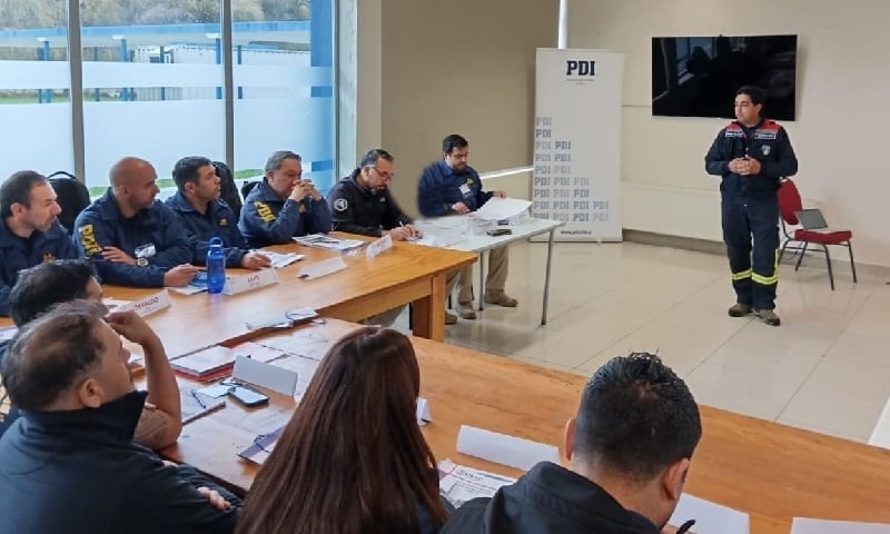 PDI de Los Ríos se capacitó en Sistema de Comando de Incidentes con Bomberos de Chile