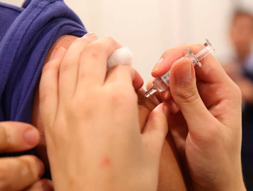 Médico del Hospital Clínico de la UA advierte que el sarampión es más contagioso que el COVID-19