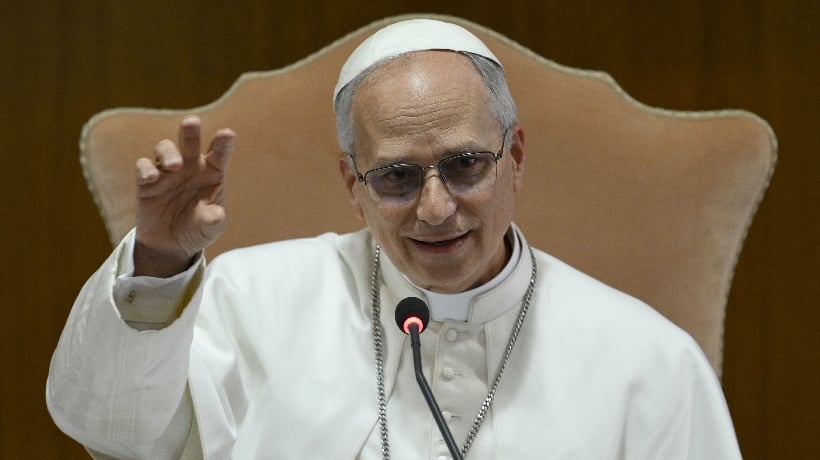 El papa confirma que adoptó su nombre por el ejemplo de León XIII y su "Rerum novarum"