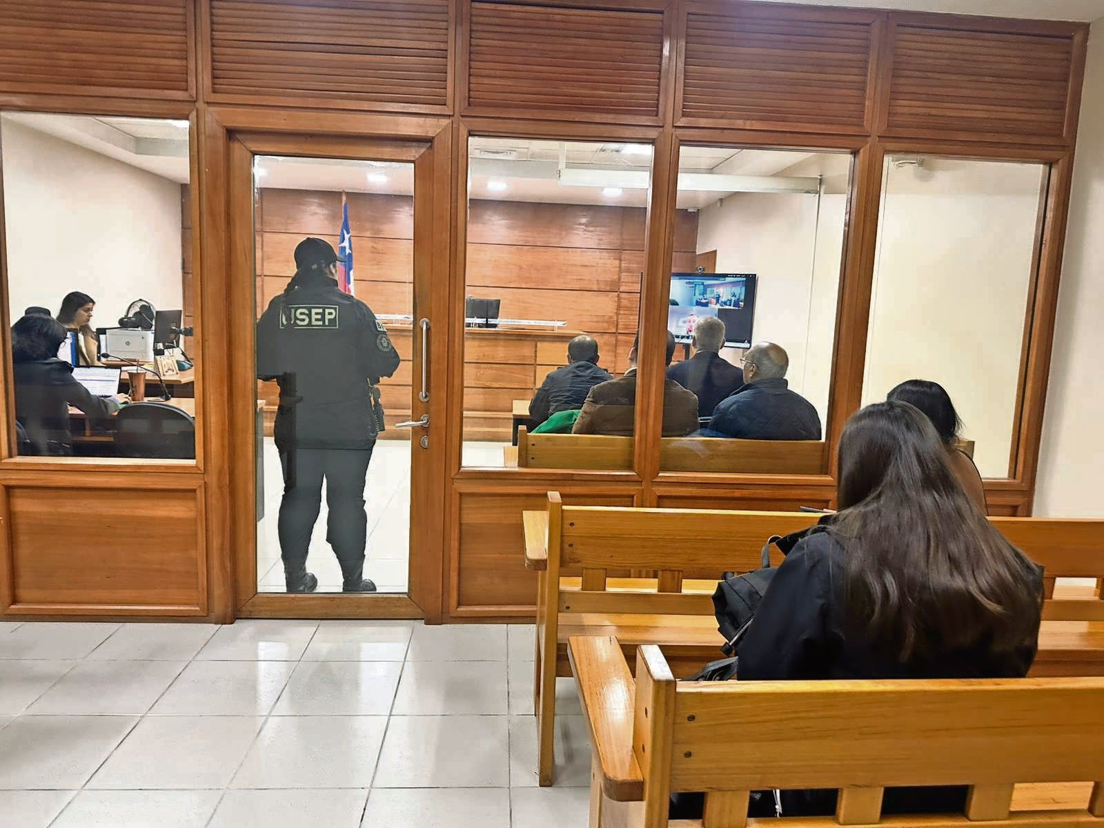 Fiscalía formalizó por fraude al fisco a ex funcionario del Gore y a ex dirigente vecinal