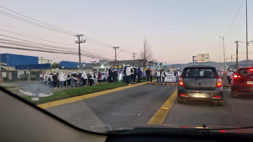 Trabajadores de Pacific Blu protagonizan nueva jornada de manifestaciones en Talcahuano