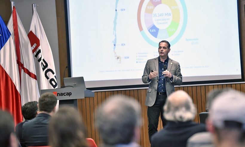 En Valdivia realizaron conversatorio sobre energía, sus desafíos e impactos