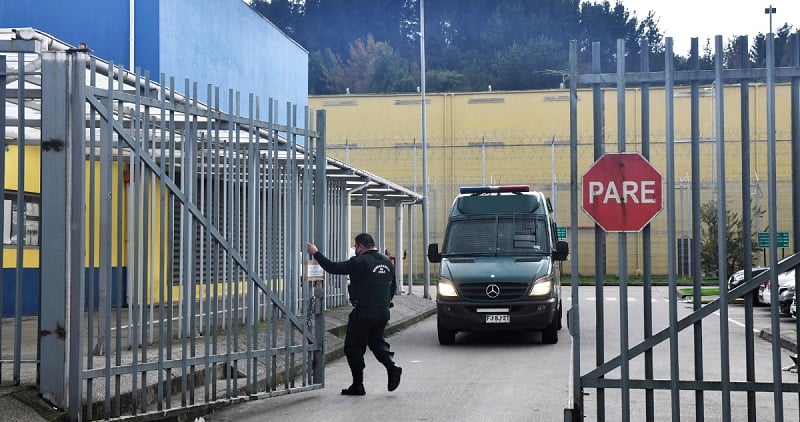 Valdivia: individuo que le disparó a un joven en la cabeza en 2023 se entregó a la policía