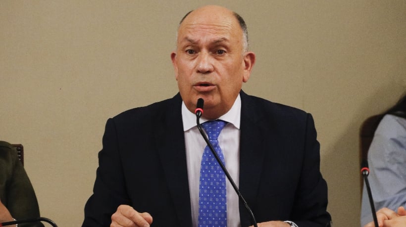 Diputado Bobadilla dijo que la Ley Longueira tiene "sus carencias" pero que la de fraccionamiento "tiene un origen ilegítimo"