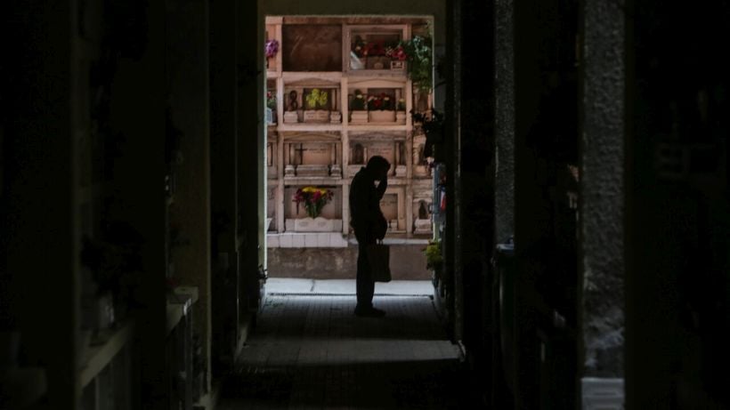 Identifican a profanador de tumbas en el Cementerio General