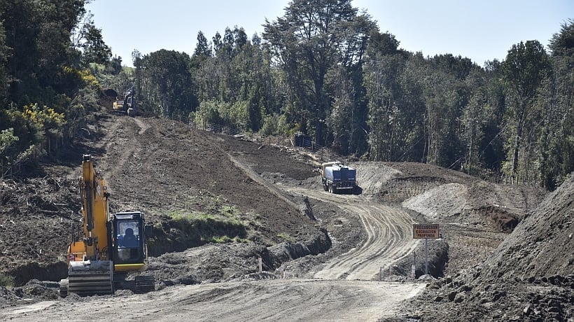 Empresa que abandonó obras del bypass de Castro presentó millonaria demanda contra el MOP