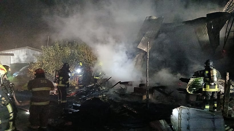 Indagan incendio que consumió inmueble deshabitado en Carelmapu
