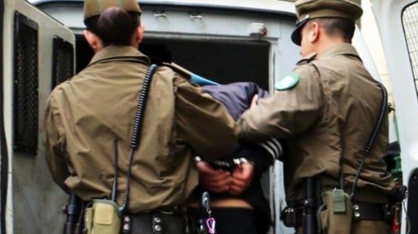 Carabineros detuvo a dos personas por porte de armas y municiones en Valdivia