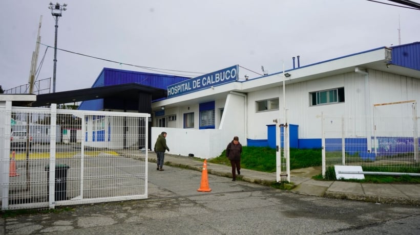 Exigen destitución del director del Hospital de Calbuco tras muerte de niña de 3 años