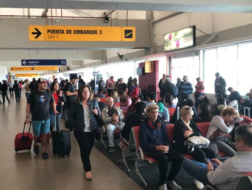 Suspenden por siete horas todos los vuelos en el aeropuerto de Antofagasta