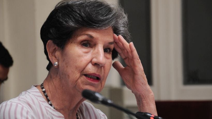 Exsenadora Isabel Allende declaró como imputada frente a fiscal Cooper tras fallida compraventa de vivienda