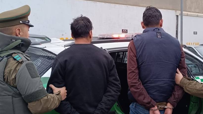 Detienen a dos hombres con herramientas para robar autos en Viña del Mar
