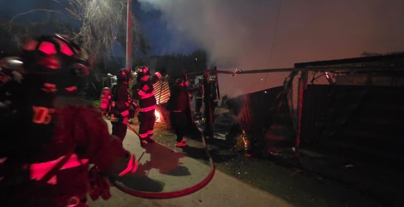 Incendio destruyó vivienda en Quillota que era usada para consumo de drogas y alcohol