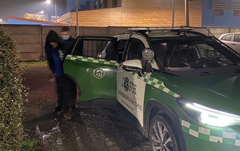 Antisocial fue sorprendido robando en la villa Pilar Meza de Valdivia