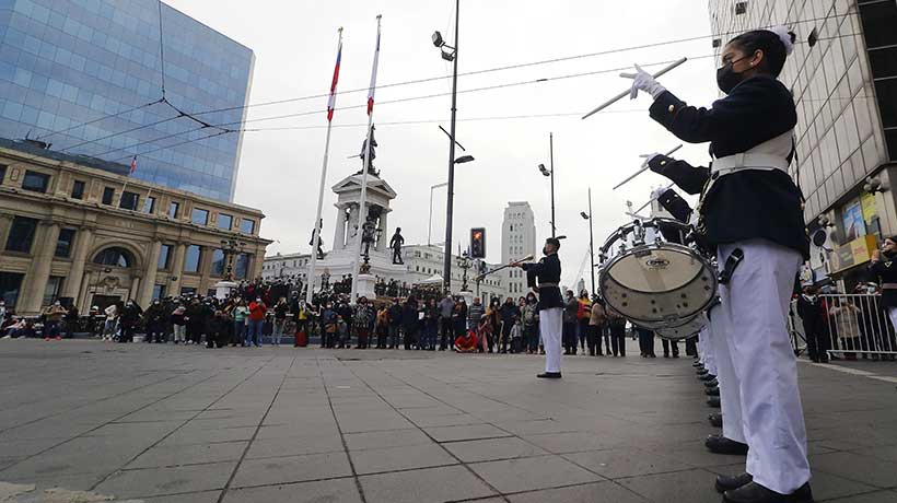 Conoce los cortes de tránsito para mañana por el desfile a las Glorias Navales en Valparaíso