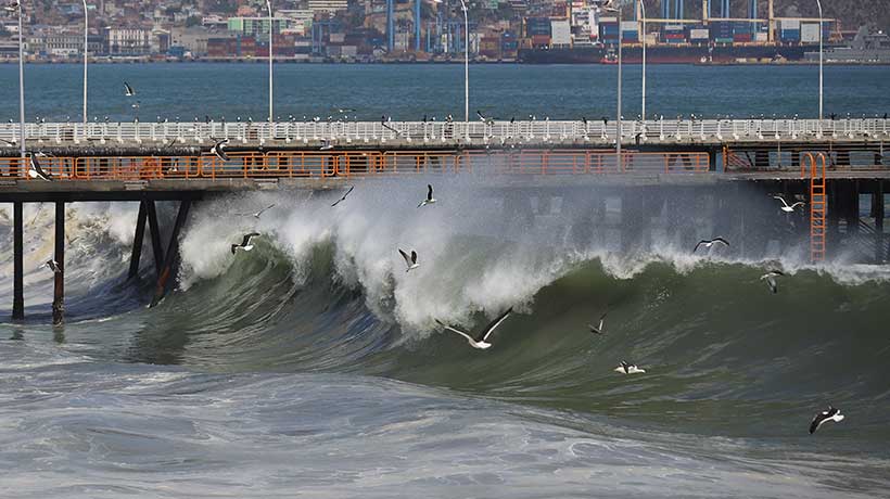 Armada anuncia marejadas a contar del jueves en las costas chilenas: “Se debe actuar con prudencia”