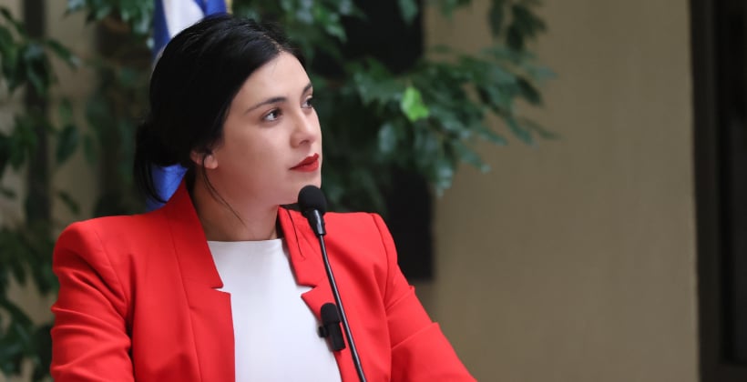 Cariola contra diligencias del fiscal Cooper: “Hay un patrón de conducta que pareciera ser que se repite”