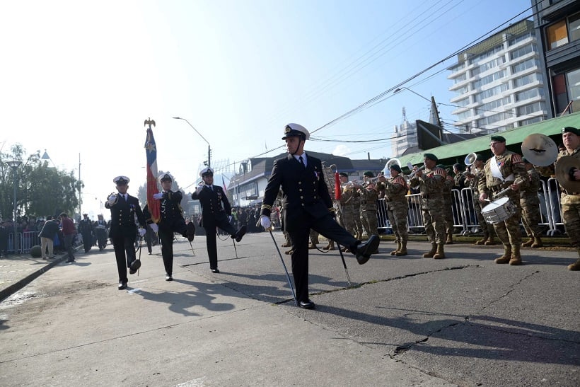 Instituciones y comunidad conmemoraron Día de las Glorias Navales en Valdivia