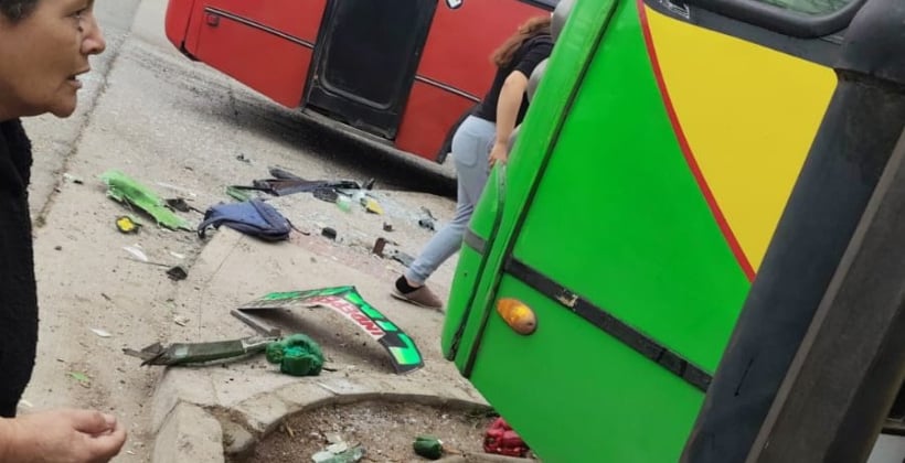 Grave colisión entre dos buses en Limache deja más de una decena de lesionados
