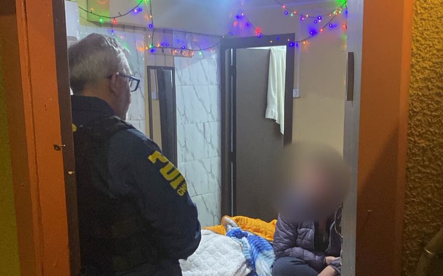 Fiscalizan extranjeros dedicados al comercio informal y sexual en Cautín y Malleco