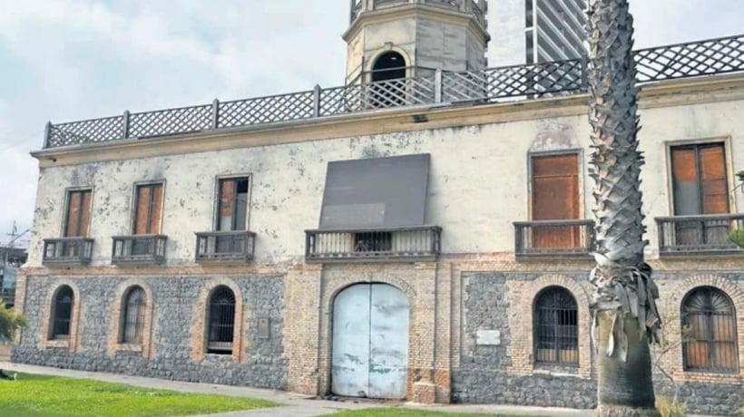 Expertos critican los entorno de los sitios patrimoniales en el centro de Iquique