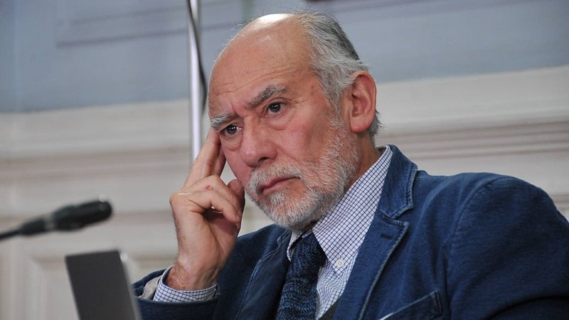 Senador Iván Flores: "Debe castigarse a aquellos funcionarios públicos que cometieron delitos"