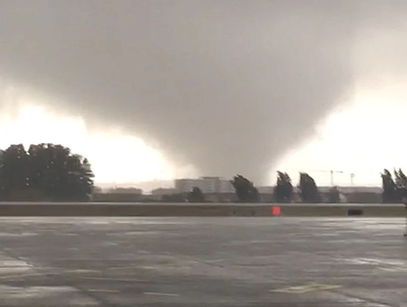 Alerta Amarilla en La Araucanía por posibles tornados y trombas marinas