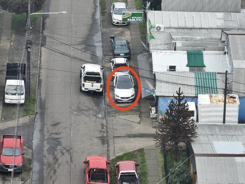 Dron de seguridad municipal de Temuco detectó auto robado: tenía encargo vigente desde el Biobío