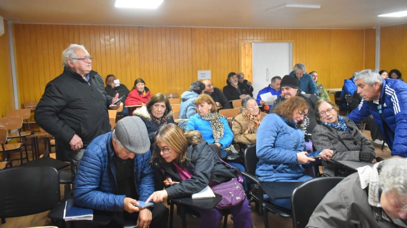 En Quinchao destacan actividad para informar y tramitar ingreso a nómina de docentes jubilados beneficiados por la Ley 21.728