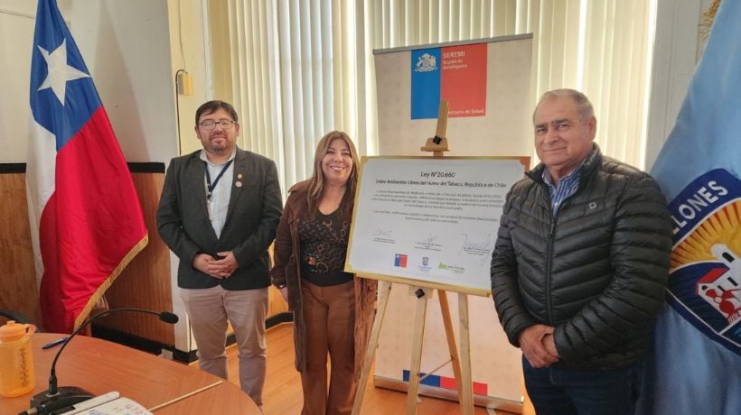 100% libres de humo: Municipio de Mejillones prohíbe consumo de tabaco y vapeo en todos sus recintos