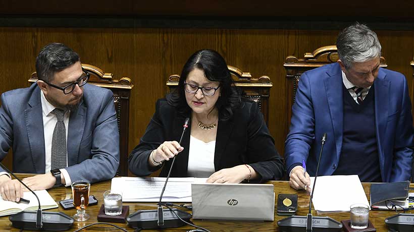 Dorothy Pérez pide más atribuciones para Contraloría tras informe de licencias médicas