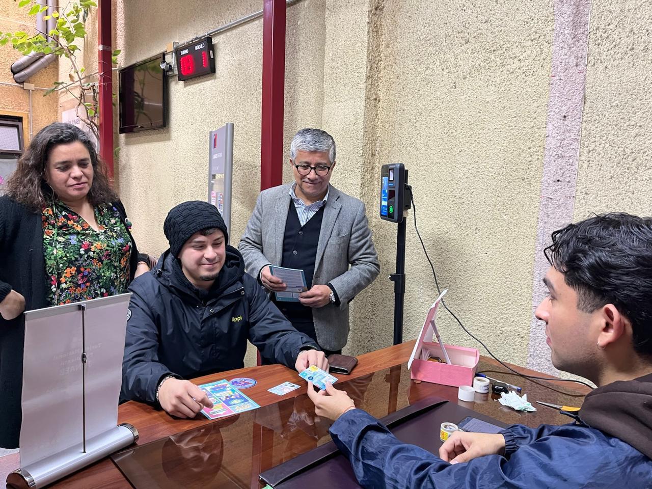 Autoridades realizan último llamado a revalidar la Tarjeta Nacional Estudiantil (TNE)