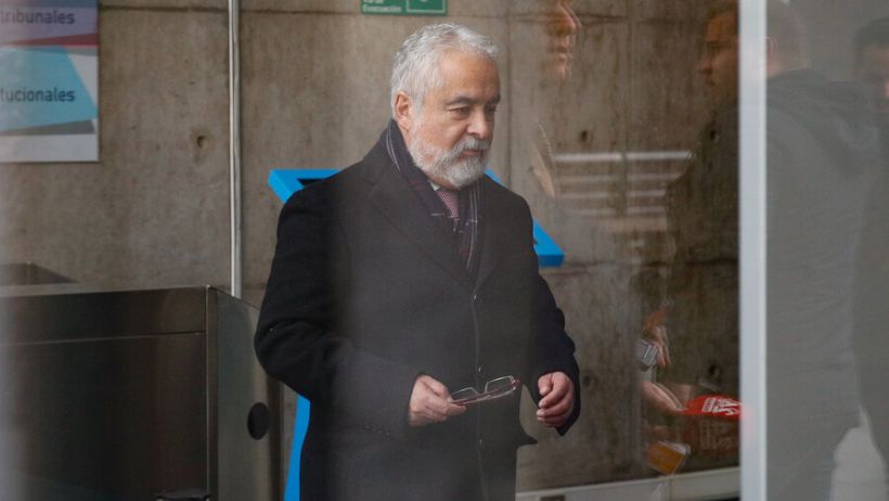 Luis Hermosilla continuará en prisión preventiva tras revisión de cautelares