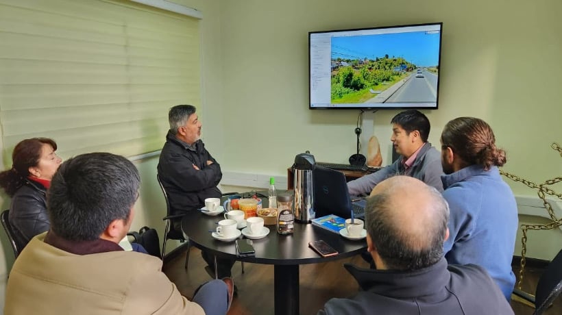 Autoridades buscan soluciones para descongestionar acceso a Dalcahue
