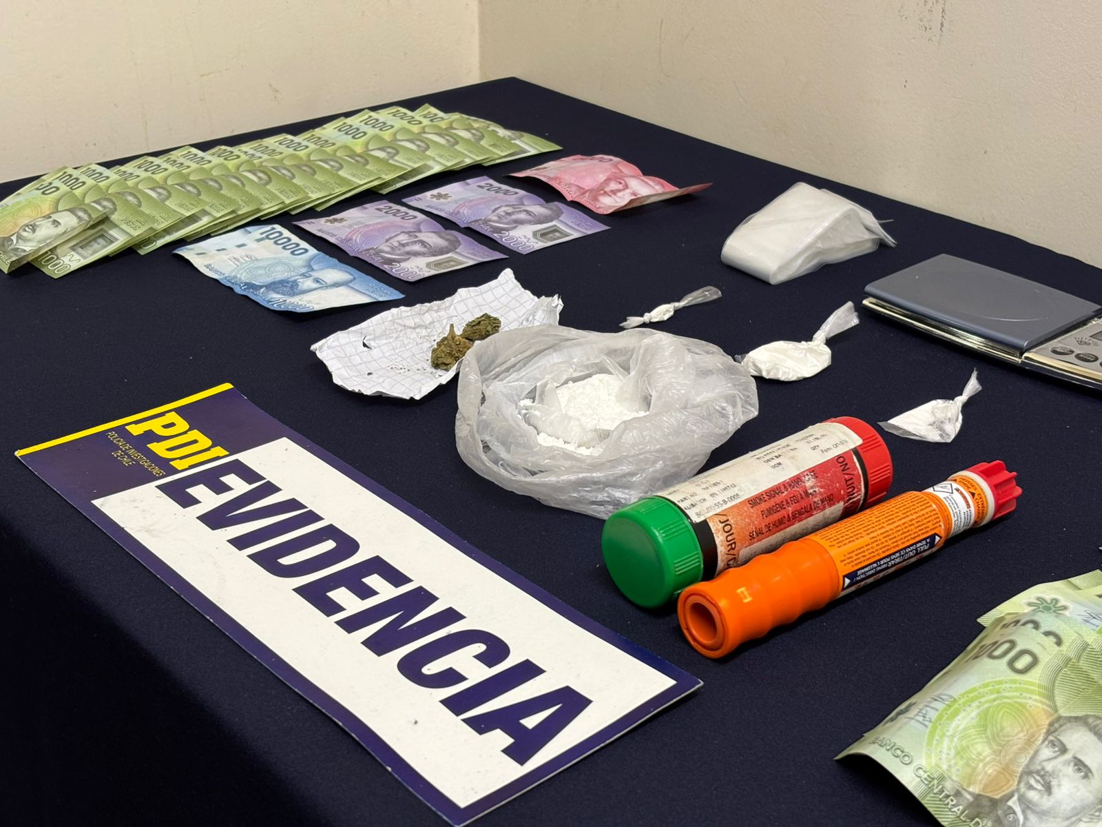 Detienen cuatro personas por drogas y tenencia de armas en Pucón y Vilcún