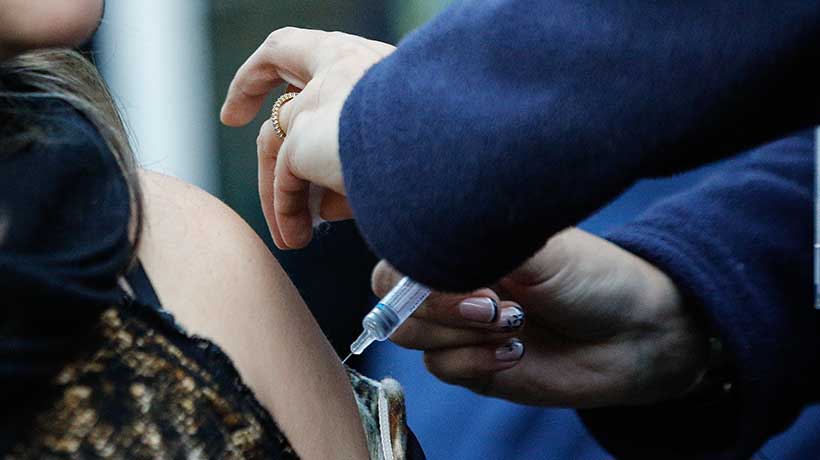 Campaña de vacunación por la Influenza alcanza el 70% de cobertura en la Región de Valparaíso