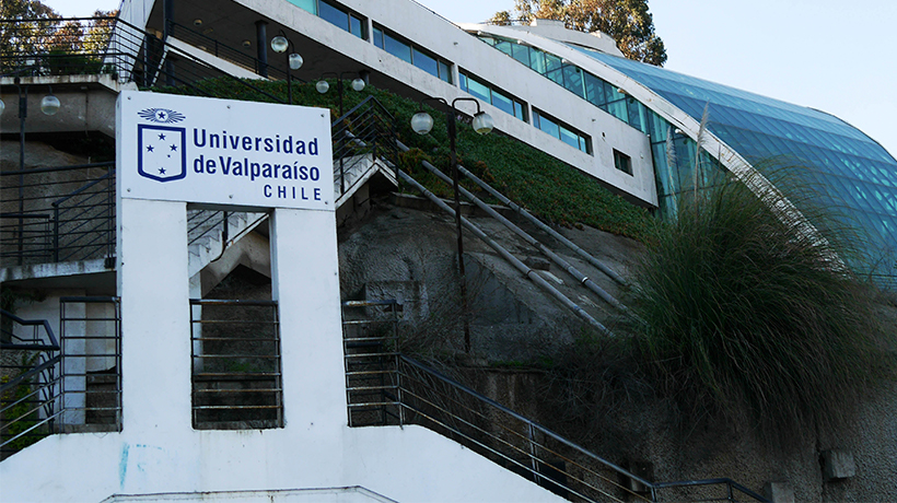 Estudiantes de la UV decidieron iniciar un paro general