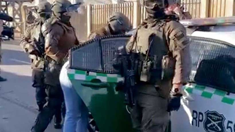 Allanan casa y atrapan a líder de peligrosa banda delictual “Los Farfán” en Cartagena