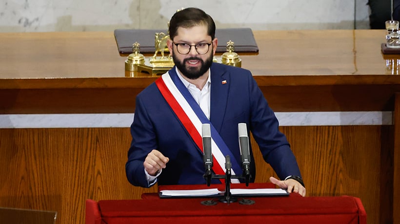 Críticas y sarcasmo marcan las reacciones a los primeros minutos de la Cuenta Pública de Boric