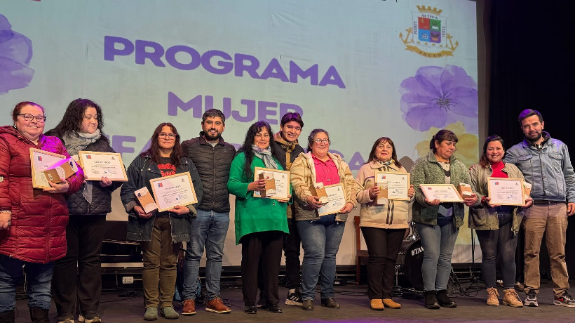 Certificación de mujeres del Programa Jefas de Hogar en Ancud