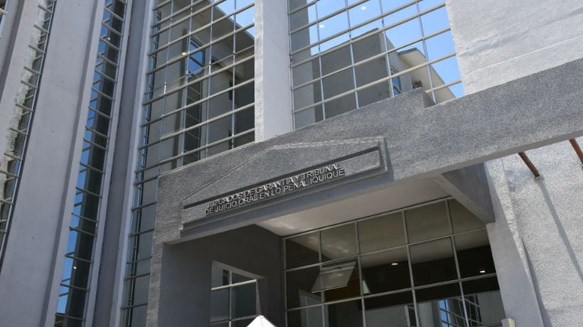 En prisión quedó conductor ebrio que colisionó a carabinero en Iquique: también había consumido cocaína