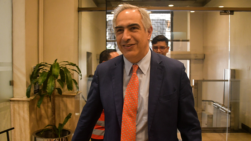 Chahuán decide regresar a las filas de Renovación Nacional
