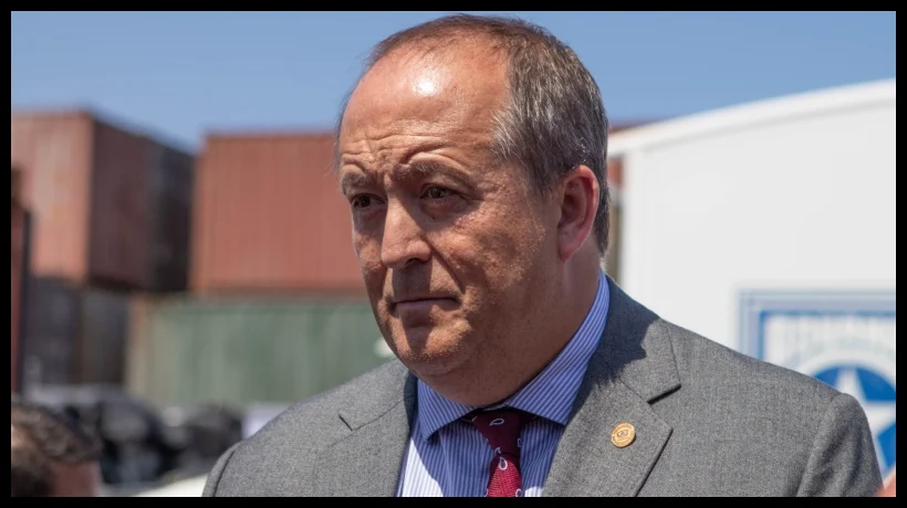 Valencia y eventual desafuero de Joaquín Lavín: "Son las decisiones que normalmente corresponden a un caso como este"