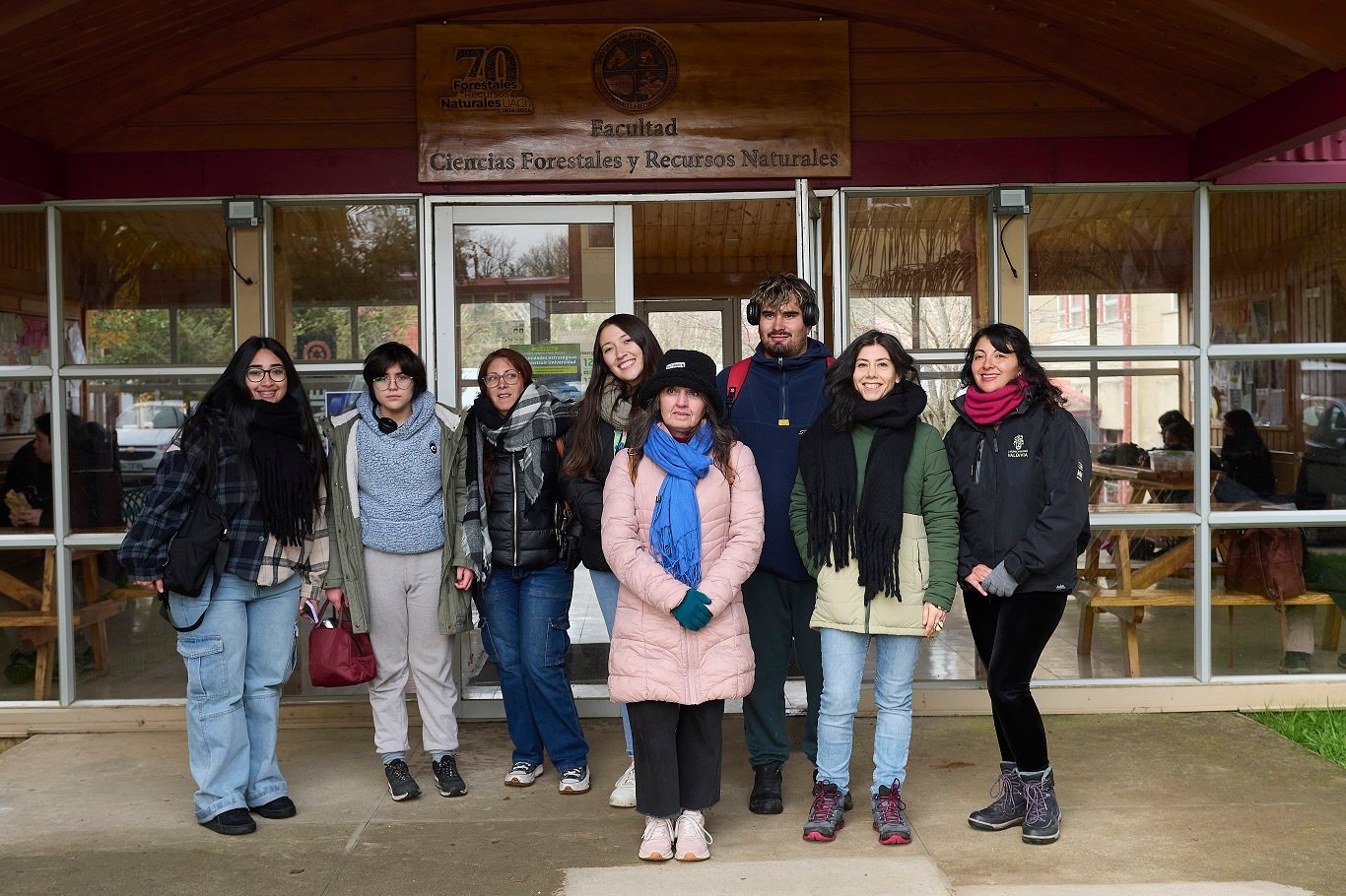 Personas en situación de discapacidad conocieron la Colección de Insectos Ernesto Krahmer y el Arboretum de la UACh