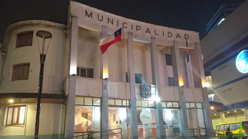 Cuestionan desvinculación de 37 funcionarios del municipio de Puerto Montt