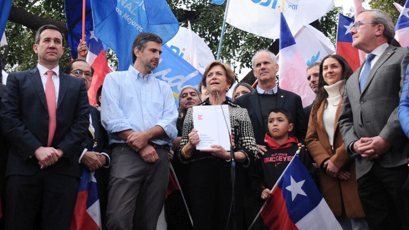 UDI dijo tener evidencia de uso de recursos públicos para ataques en redes contra Matthei
