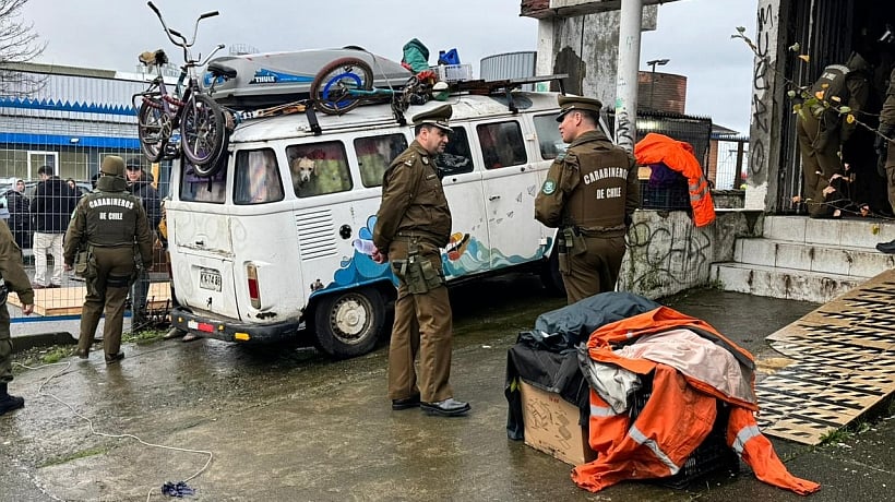 Desalojaron a 17 personas desde inmueble tomado en el centro de Puerto Montt